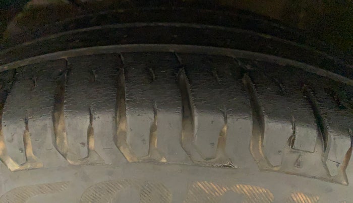 2021 Maruti Dzire ZXI Plus, Petrol, Manual, 27,524 km, Left Front Tyre Tread