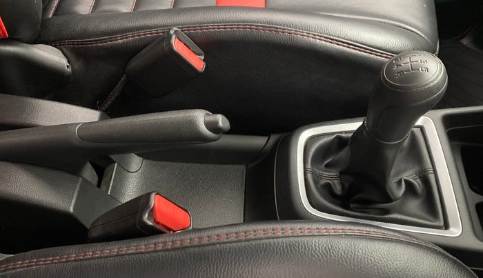 2021 Maruti Swift LXI D, Petrol, Manual, 13,361 km, Gear Lever