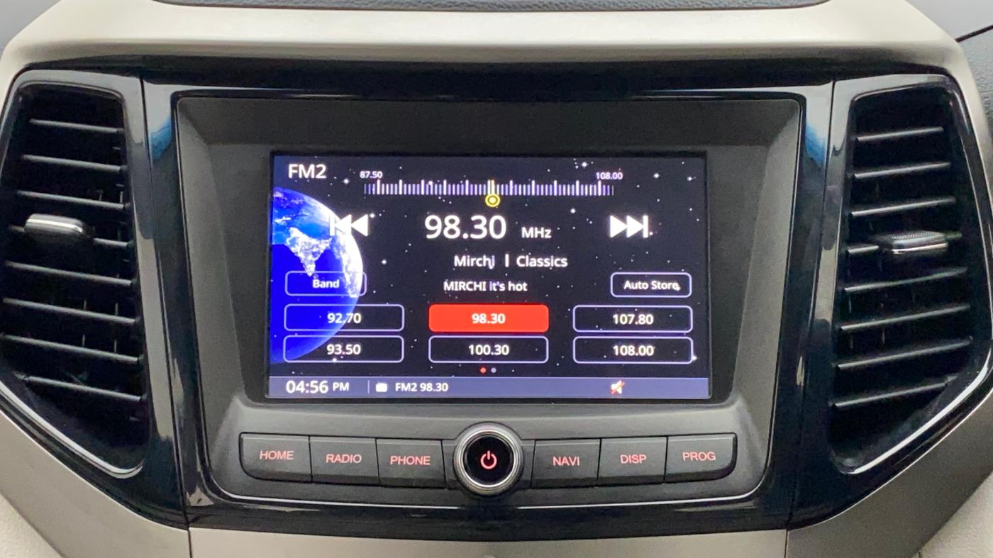 2021 Mahindra XUV300 W8 (O) 1.2 PETROL AMT, Petrol, Automatic, 21,082 km, Infotainment System