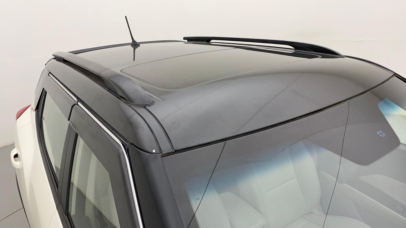 2021 Mahindra XUV300 W8 (O) 1.2 PETROL AMT, Petrol, Automatic, 21,082 km, Roof