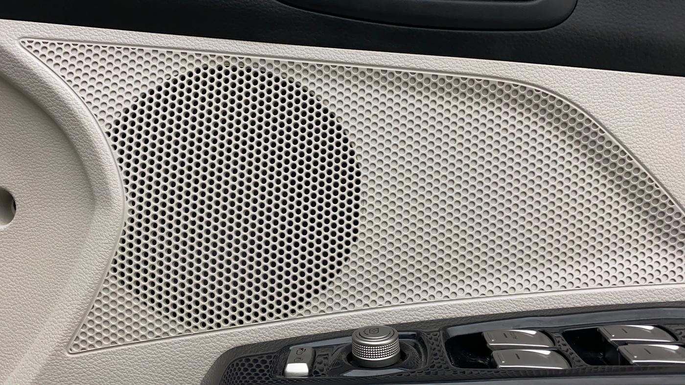 2021 Mahindra XUV300 W8 (O) 1.2 PETROL AMT, Petrol, Automatic, 21,082 km, Speaker