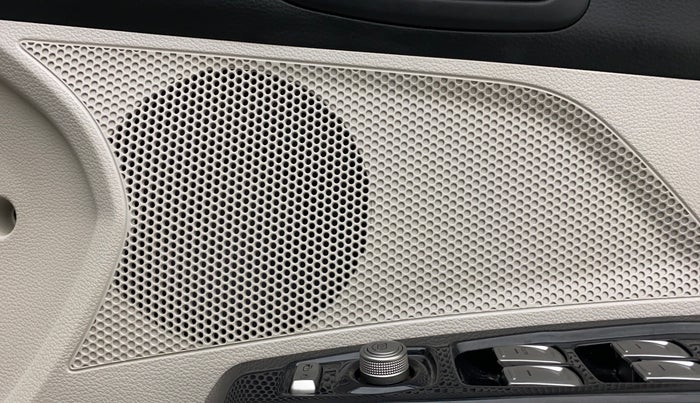2021 Mahindra XUV300 W8 (O) 1.2 PETROL AMT, Petrol, Automatic, 21,082 km, Speaker