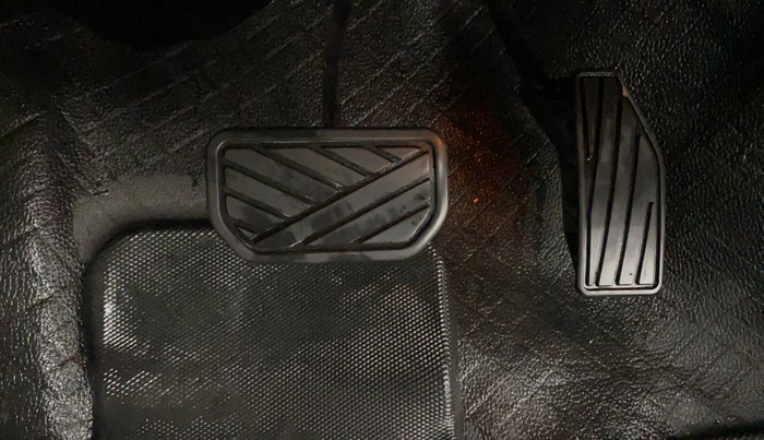 2023 Maruti Baleno ALPHA 1.2 AGS, Petrol, Automatic, 12,878 km, Pedals