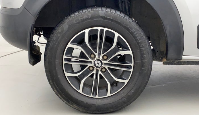 2019 Renault TRIBER RXZ, Petrol, Manual, 26,805 km, Right Rear Wheel