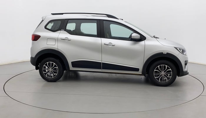 2019 Renault TRIBER RXZ, Petrol, Manual, 26,805 km, Right Side View