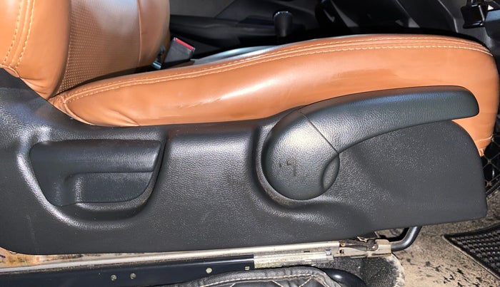 2018 Honda WR-V 1.5L I-DTEC VX MT, Diesel, Manual, 57,869 km, Driver Side Adjustment Panel