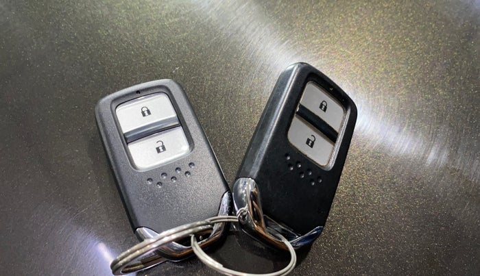 2018 Honda WR-V 1.5L I-DTEC VX MT, Diesel, Manual, 57,869 km, Key Close Up