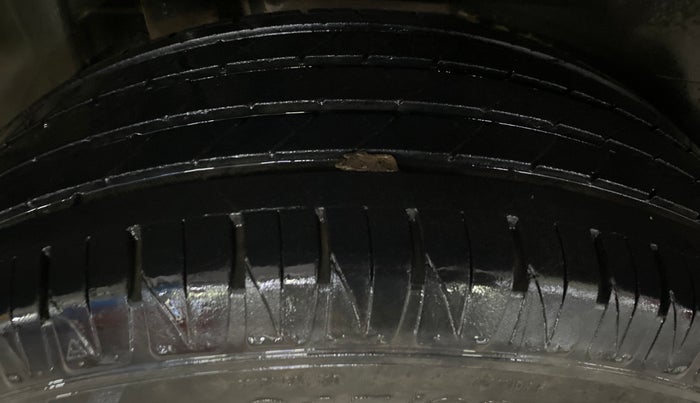 2021 Toyota URBAN CRUISER HIGH GRADE MT, Petrol, Manual, 37,576 km, Right Rear Tyre Tread