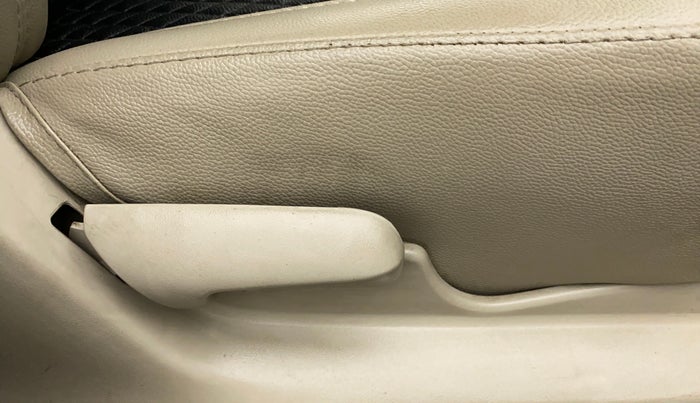 2018 Maruti Celerio VXI CNG, CNG, Manual, 95,782 km, Driver Side Adjustment Panel
