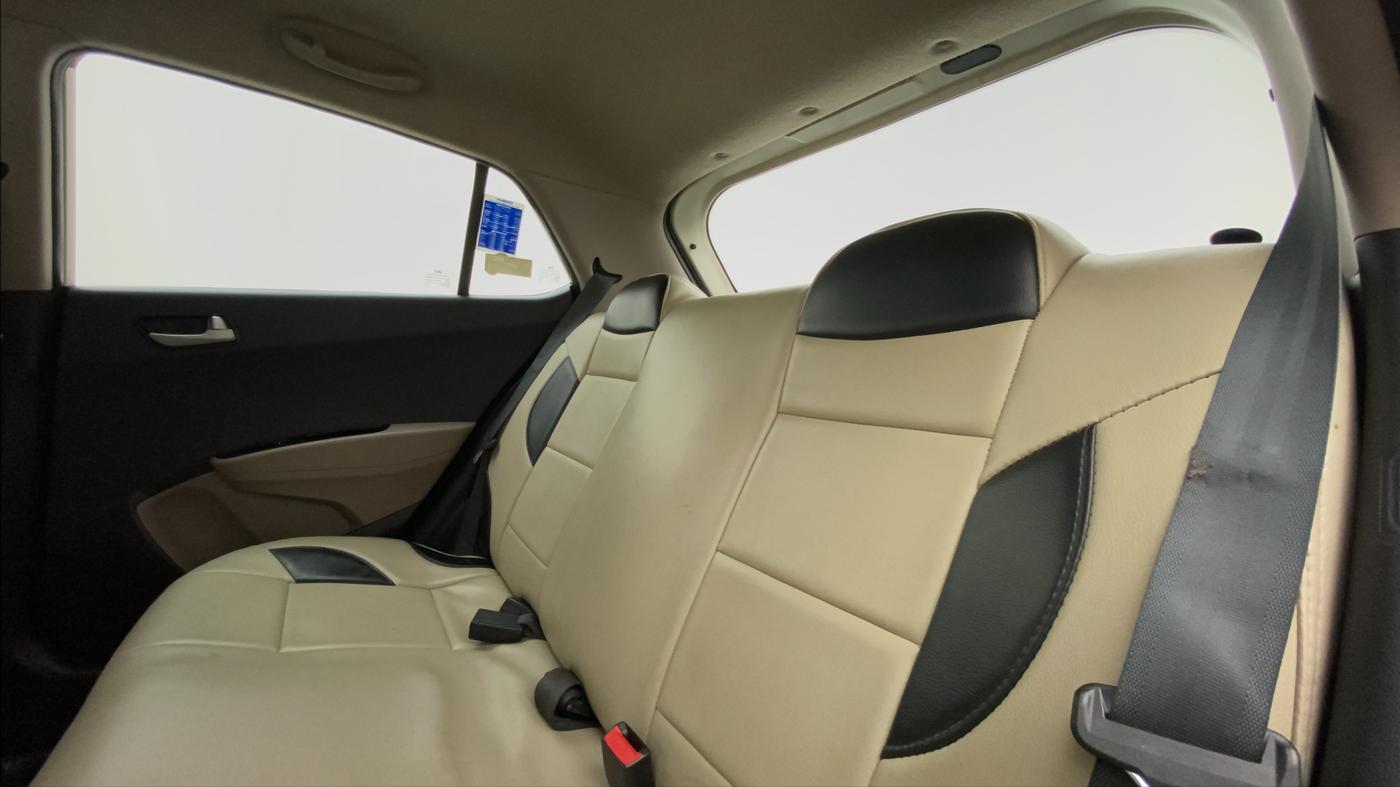 2014 Hyundai Grand i10 SPORTZ 1.2 KAPPA VTVT, Petrol, Manual, 49,751 km, Right Side Rear Door Cabin