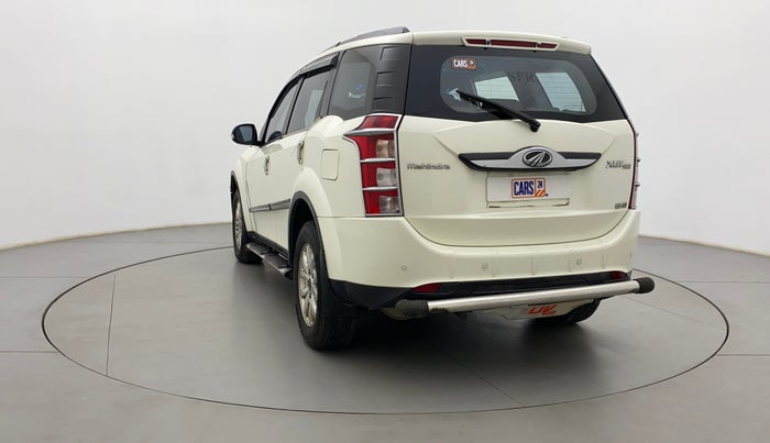 2015 Mahindra XUV500 W10, Diesel, Manual, 1,04,003 km, Left Back Diagonal