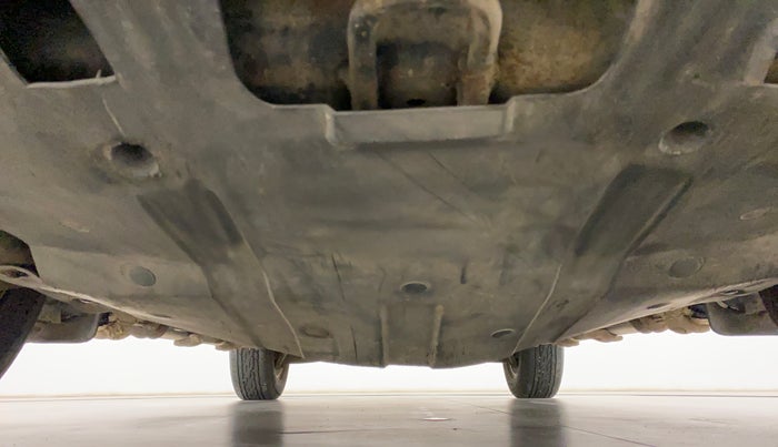 2015 Mahindra XUV500 W10, Diesel, Manual, 1,04,003 km, Front Underbody