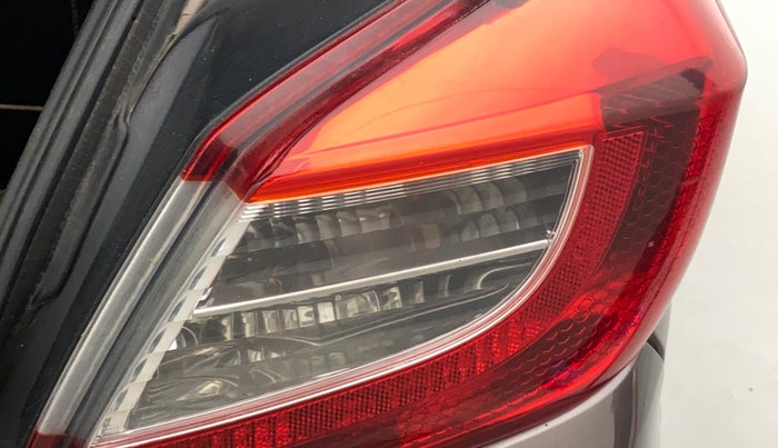 2017 Tata Tiago XZ PETROL, Petrol, Manual, 42,576 km, Right tail light - Reverse gear light not functional