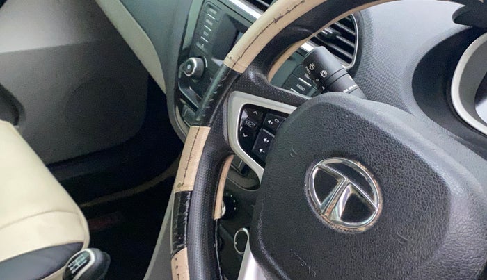 2017 Tata Tiago XZ PETROL, Petrol, Manual, 42,576 km, Steering wheel - Phone control not functional