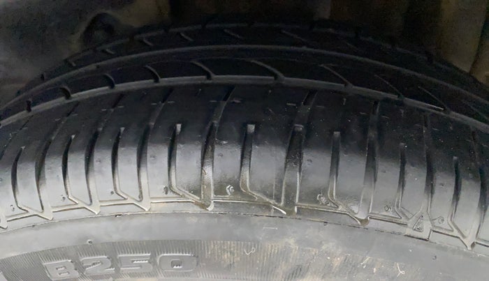 2017 Tata Tiago XZ PETROL, Petrol, Manual, 42,576 km, Left Rear Tyre Tread