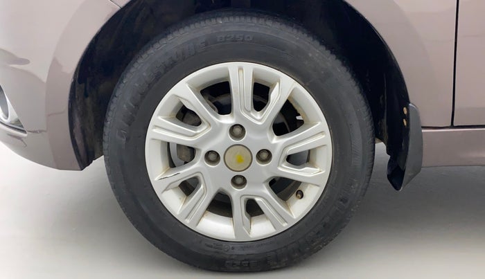 2017 Tata Tiago XZ PETROL, Petrol, Manual, 42,576 km, Left Front Wheel