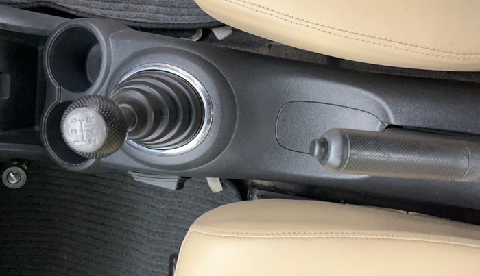 2017 Honda Amaze 1.2L I-VTEC S, Petrol, Manual, 79,123 km, Gear Lever