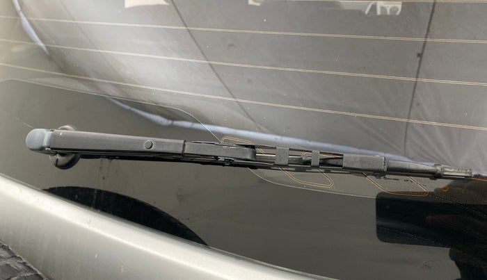 2015 Ford Ecosport TITANIUM 1.5L DIESEL (OPT), Diesel, Manual, 1,09,048 km, Rear Wiper