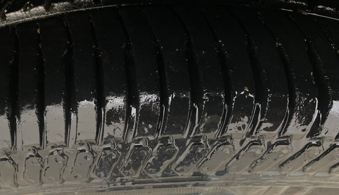 2015 Ford Ecosport TITANIUM 1.5L DIESEL (OPT), Diesel, Manual, 1,09,048 km, Right Rear Tyre Tread