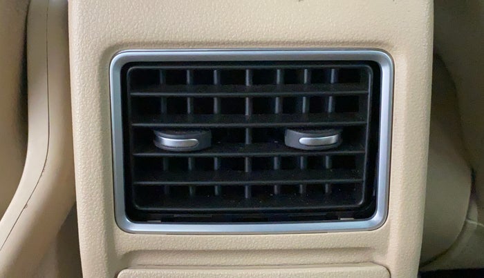 2020 Volkswagen Vento HIGHLINE 1.0L TSI AT, Petrol, Automatic, 36,633 km, Rear AC Vents
