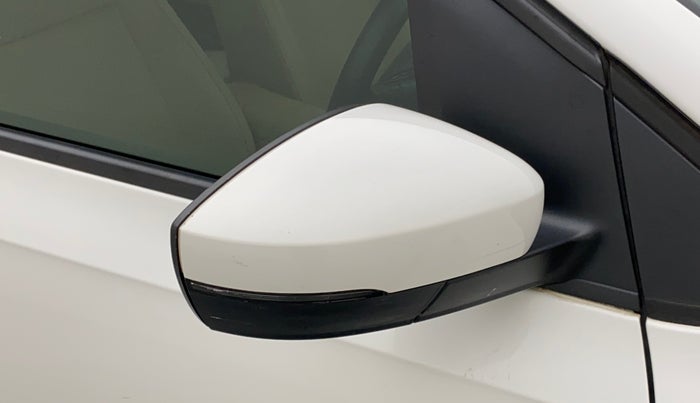 2020 Volkswagen Vento HIGHLINE 1.0L TSI AT, Petrol, Automatic, 36,633 km, Right rear-view mirror - Mirror motor not working