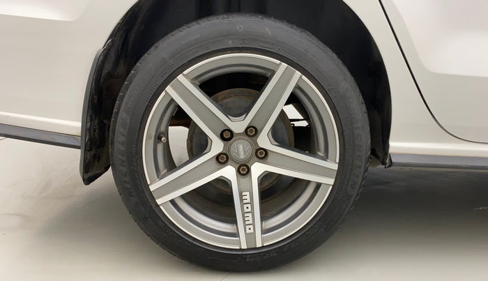 2020 Volkswagen Vento HIGHLINE 1.0L TSI AT, Petrol, Automatic, 36,633 km, Right Rear Wheel