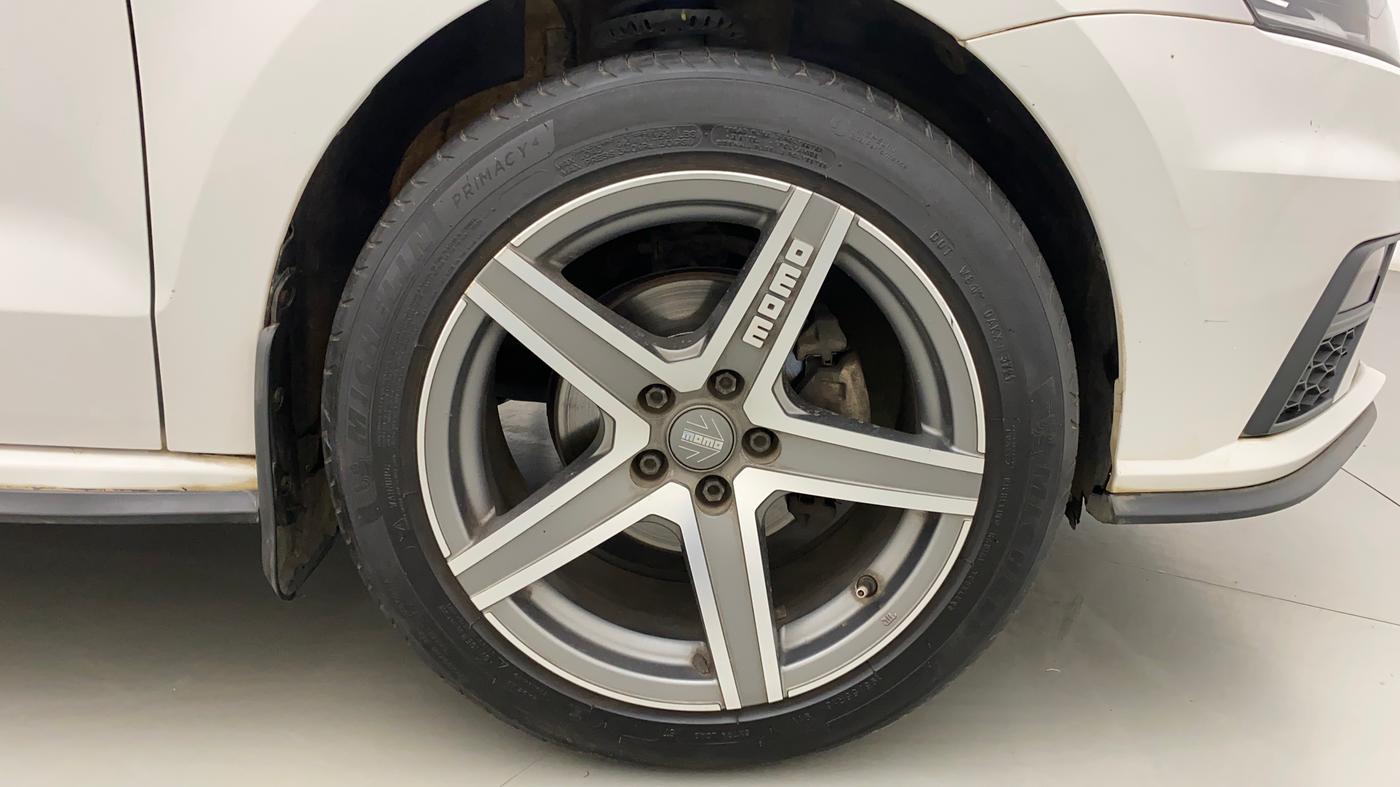 2020 Volkswagen Vento HIGHLINE 1.0L TSI AT, Petrol, Automatic, 36,633 km, Right Front Wheel