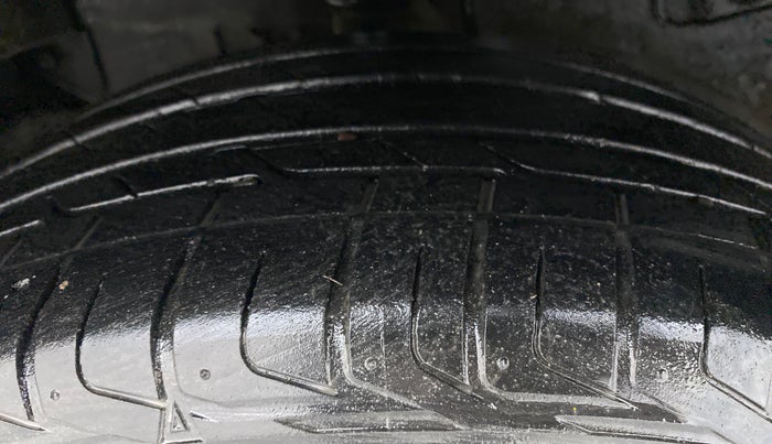 2018 Tata NEXON XZA+ 1.5, Diesel, Automatic, 40,301 km, Right Rear Tyre Tread