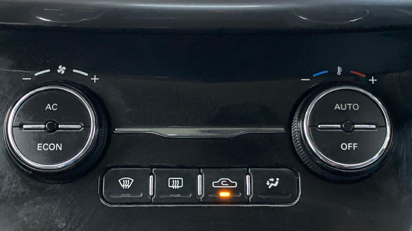 2018 Tata NEXON XZA+ 1.5, Diesel, Automatic, 40,301 km, Automatic Climate Control