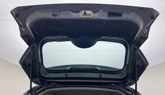 2018 Tata NEXON XZA+ 1.5, Diesel, Automatic, 40,301 km, Boot Door Open