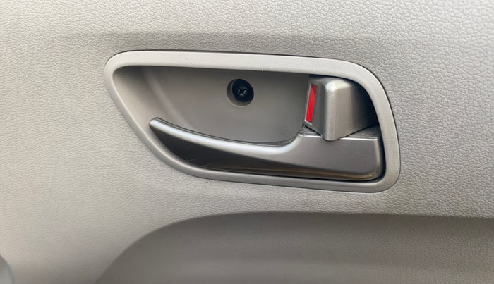 2019 Hyundai NEW SANTRO SPORTZ AMT, Petrol, Automatic, 38,010 km, Driver Side Door Panels Control