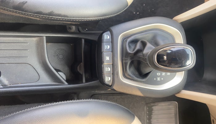 2019 Hyundai NEW SANTRO SPORTZ AMT, Petrol, Automatic, 38,010 km, Gear Lever