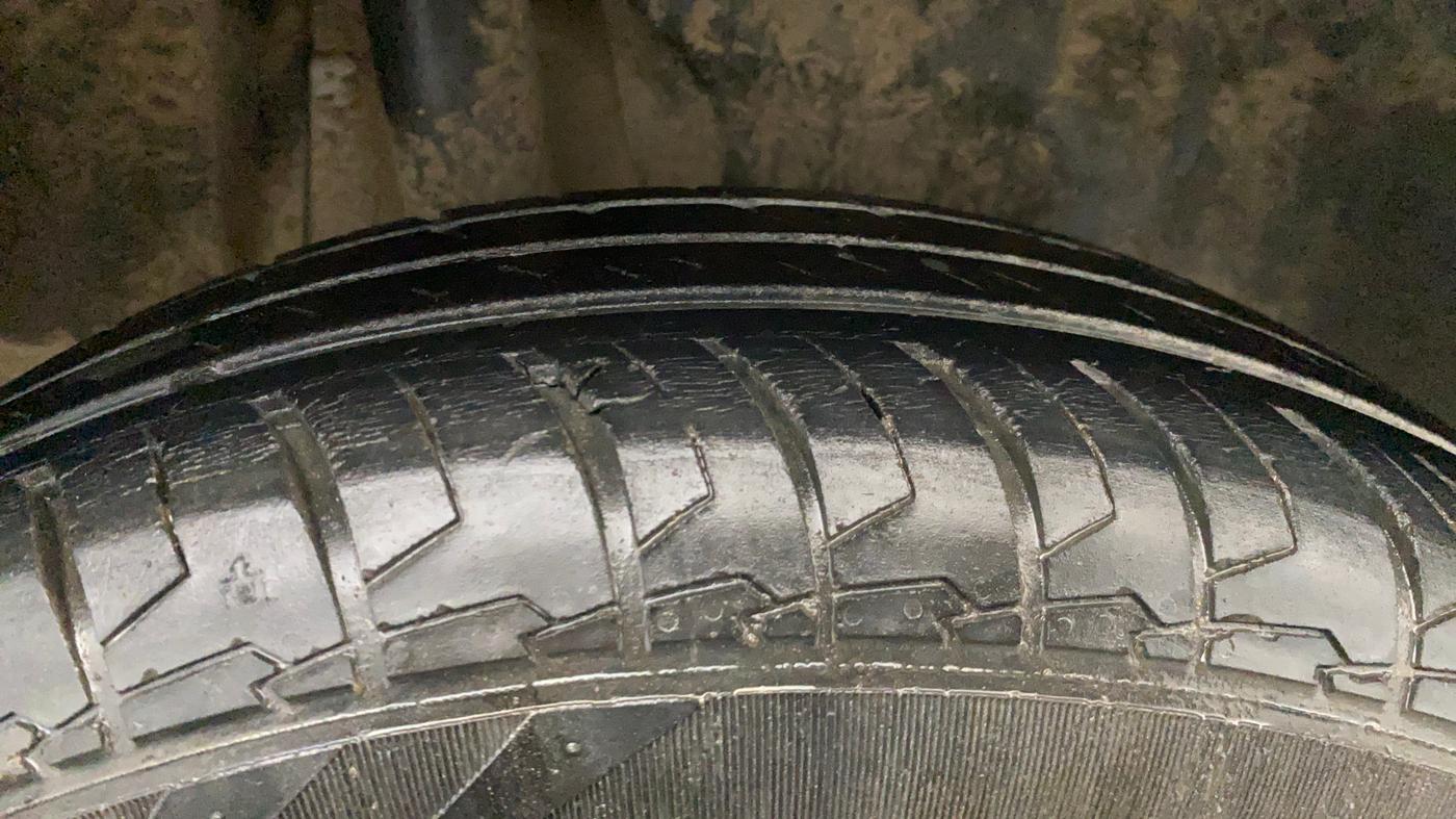 2022 Maruti Swift VXI, Petrol, Manual, 47,953 km, Right Rear Tyre Tread