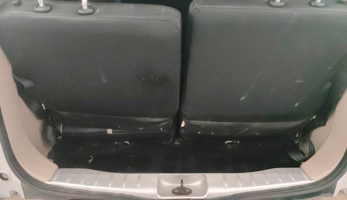 2021 Renault TRIBER RXZ AMT, Petrol, Automatic, 39,816 km, Boot Inside