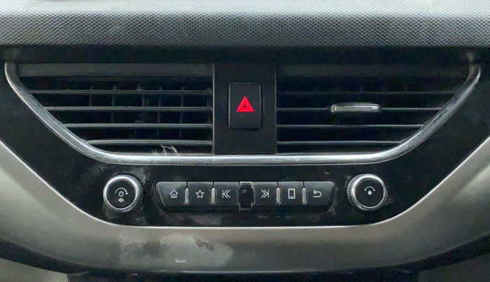 2017 Tata NEXON XZ PLUS PETROL, Petrol, Manual, 27,584 km, AC Unit - Front vent has minor damage