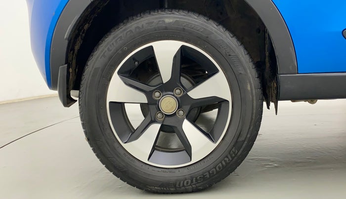 2017 Tata NEXON XZ PLUS PETROL, Petrol, Manual, 27,584 km, Right Rear Wheel