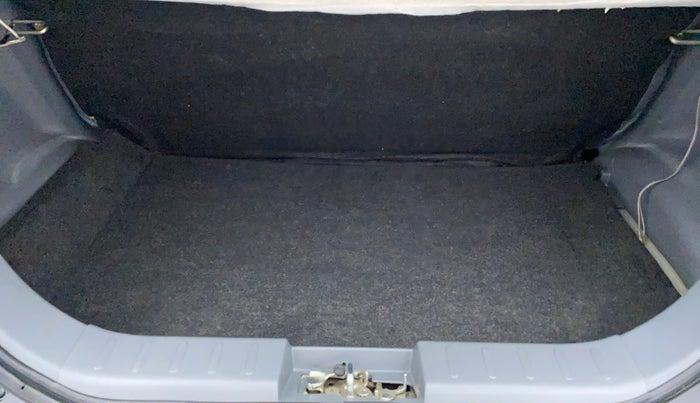 2015 Maruti Alto 800 LXI, Petrol, Manual, 3,309 km, Boot Inside