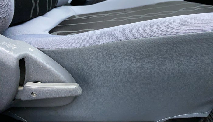 2015 Maruti Alto 800 LXI, Petrol, Manual, 3,309 km, Driver Side Adjustment Panel