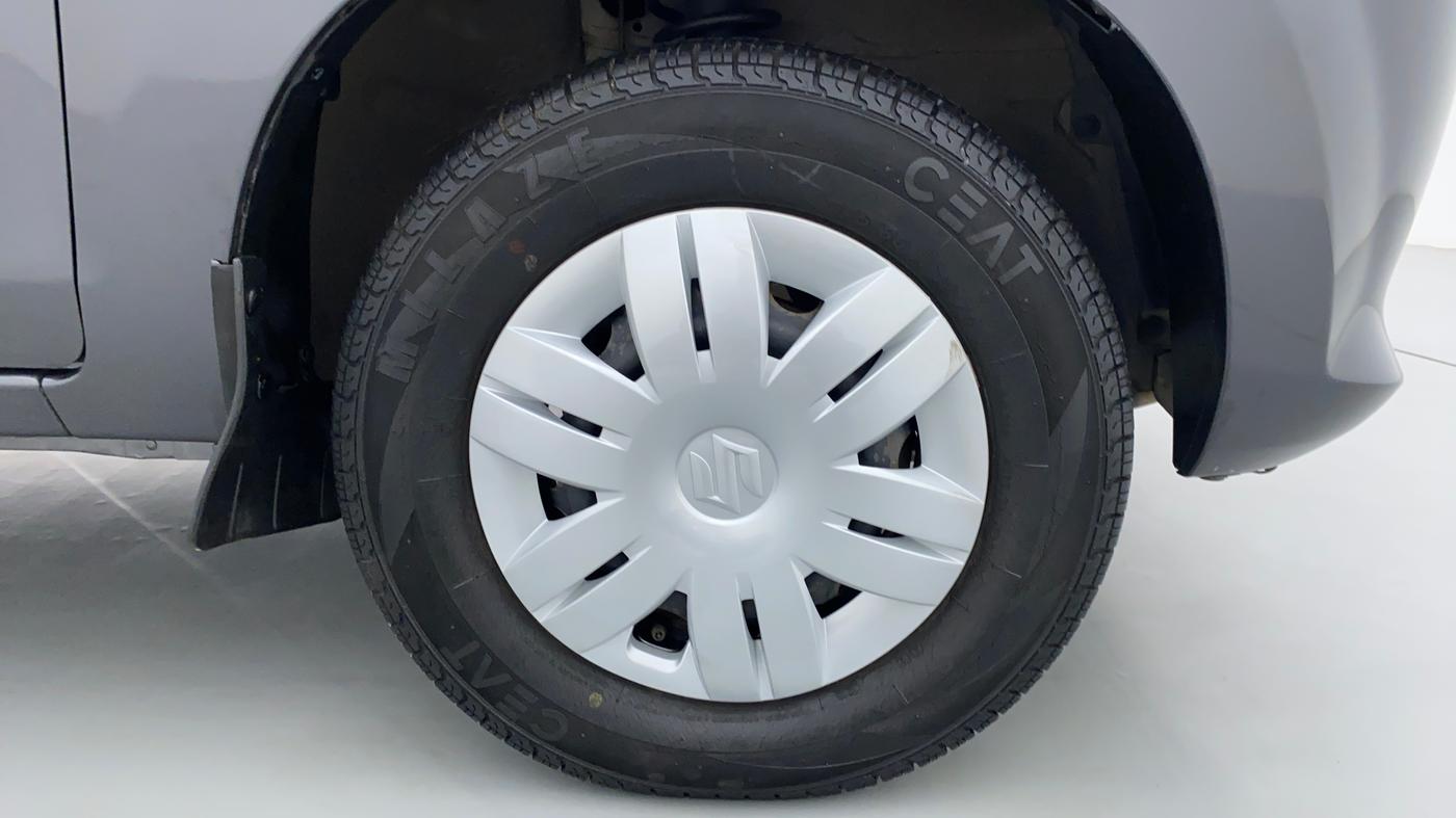 2015 Maruti Alto 800 LXI, Petrol, Manual, 3,309 km, Right Front Wheel