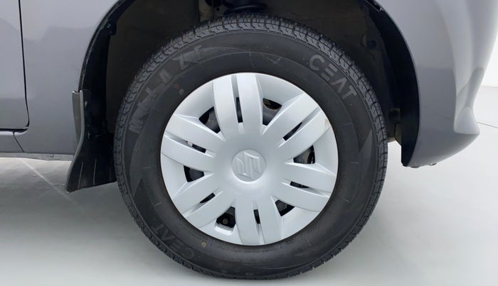 2015 Maruti Alto 800 LXI, Petrol, Manual, 3,309 km, Right Front Wheel