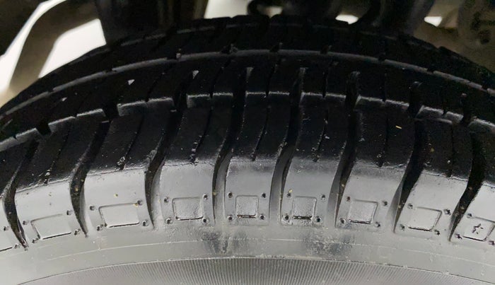 2018 Maruti Alto 800 LXI, Petrol, Manual, 51,728 km, Right Rear Tyre Tread