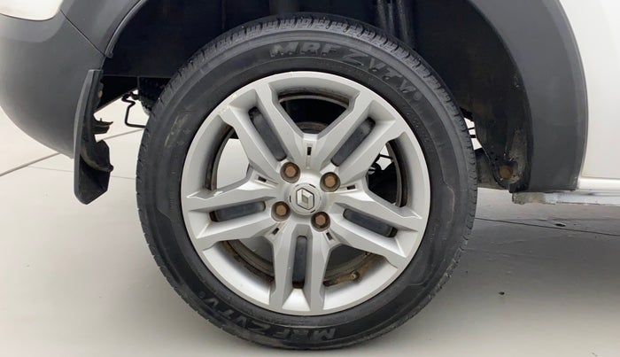 2020 Renault TRIBER RXZ, Petrol, Manual, 28,737 km, Right Rear Wheel