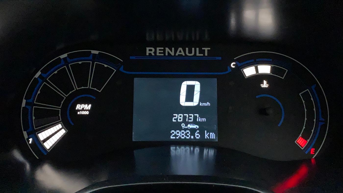 2020 Renault TRIBER RXZ, Petrol, Manual, 28,737 km, Odometer Image