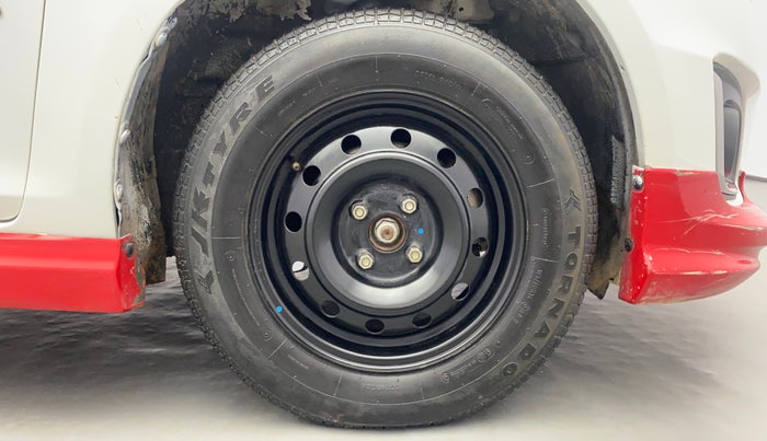 2016 Maruti Swift VXI, Petrol, Manual, 46,950 km, Right Front Wheel