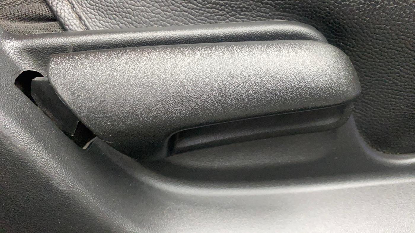 2016 Maruti Swift VXI, Petrol, Manual, 46,950 km, Driver Side Adjustment Panel