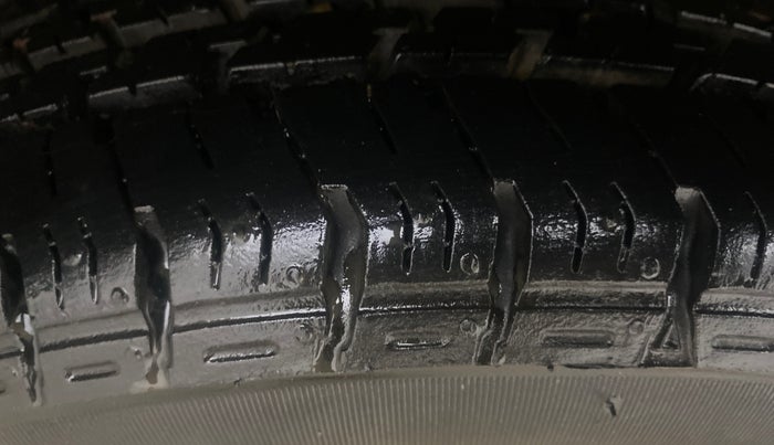 2015 Maruti Alto K10 VXI, Petrol, Manual, 37,017 km, Left Rear Tyre Tread