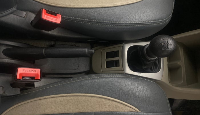 2015 Maruti Alto K10 VXI, Petrol, Manual, 37,017 km, Gear Lever