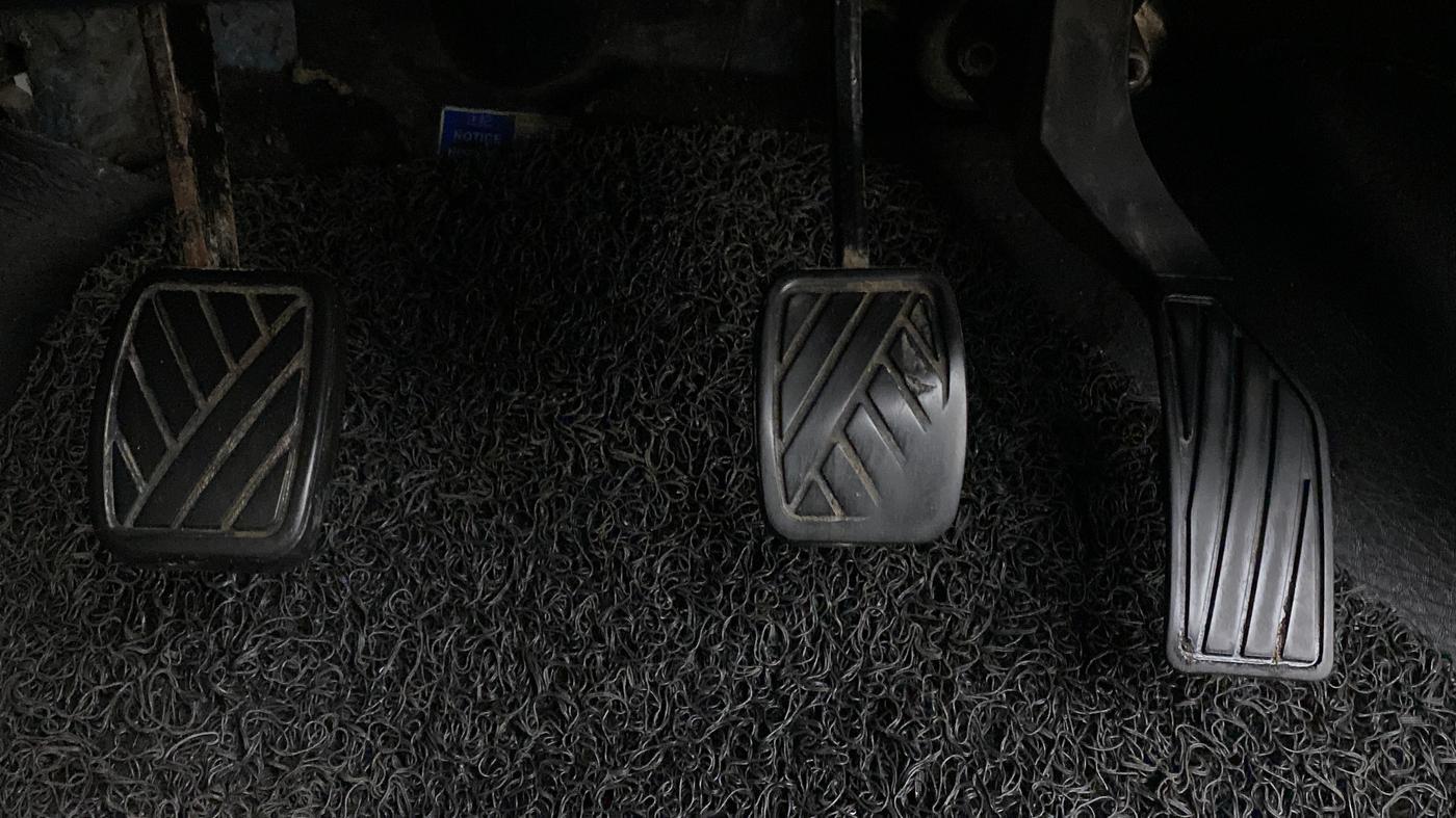 2017 Maruti Swift VXI D, CNG, Manual, 92,243 km, Pedals