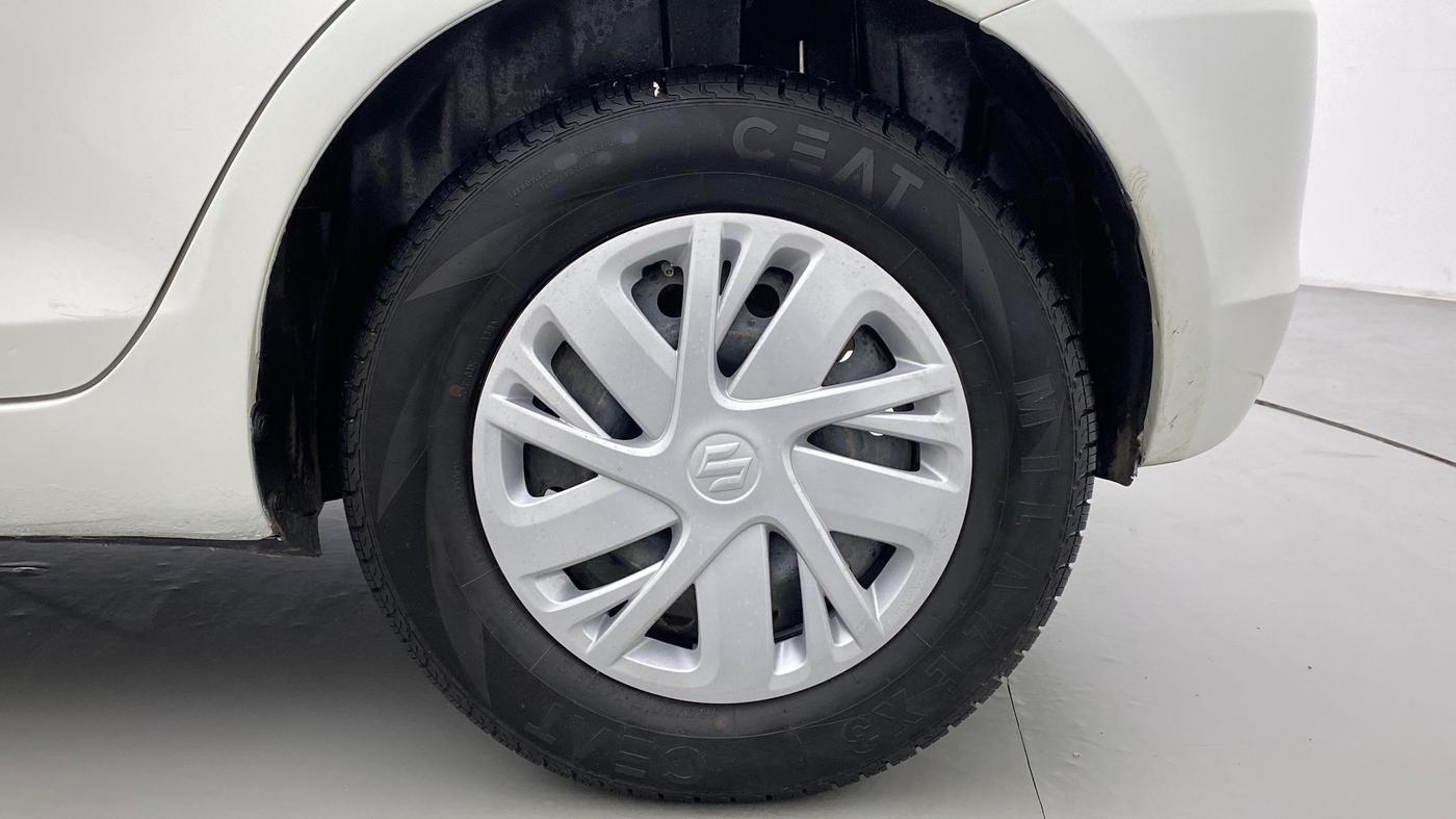 2017 Maruti Swift VXI D, CNG, Manual, 92,243 km, Left Rear Wheel