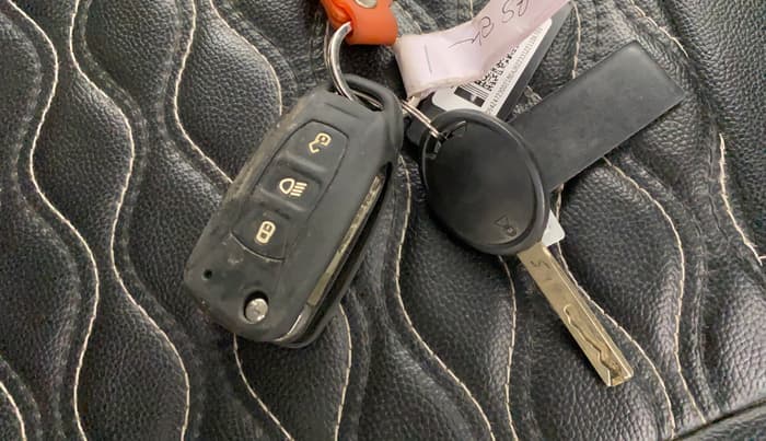 2022 Tata Tiago XZ PLUS PETROL, Petrol, Manual, 53,337 km, Key Close Up